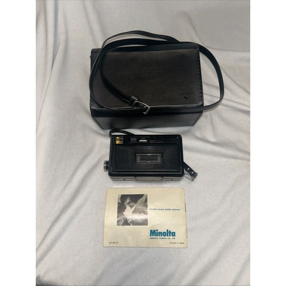 Minolta Freedom Zoom 105i APZ & Autopak 600-X 35mm Film Camera Bundle NOT TESTED